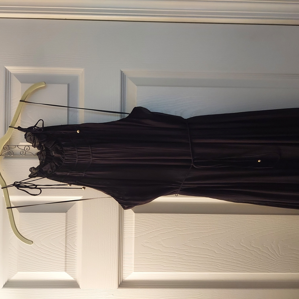 Elegant Black Sleeveless Dress